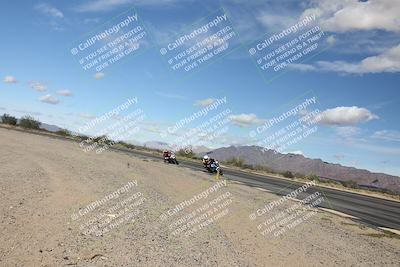 media/Nov-16-2025-Race Pace (Sun) [[8c5fa54630]]/Non Verified Riders (1st 20 Minutes)/3-Turn 3 Inside (11am)/